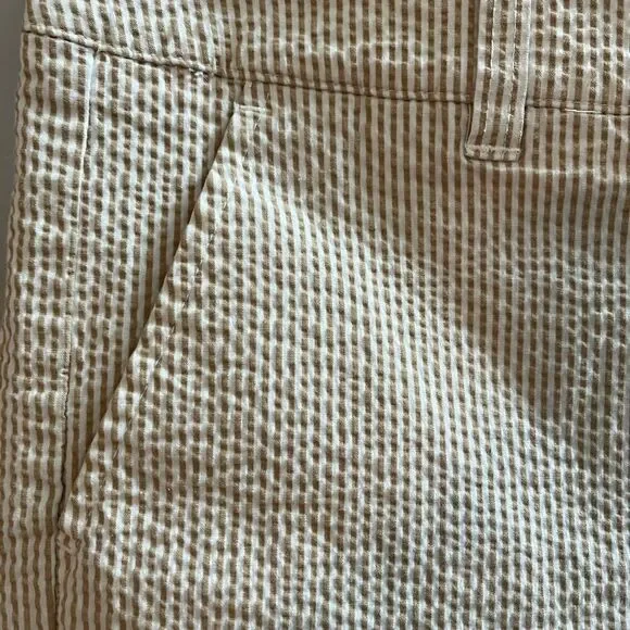 Talbots Tan & White Seersucker Bermuda Shorts sz 12 - Picture 2 of 5